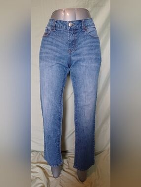 Faded Glory Light Blue Mid-Rise Straight Leg Jeans